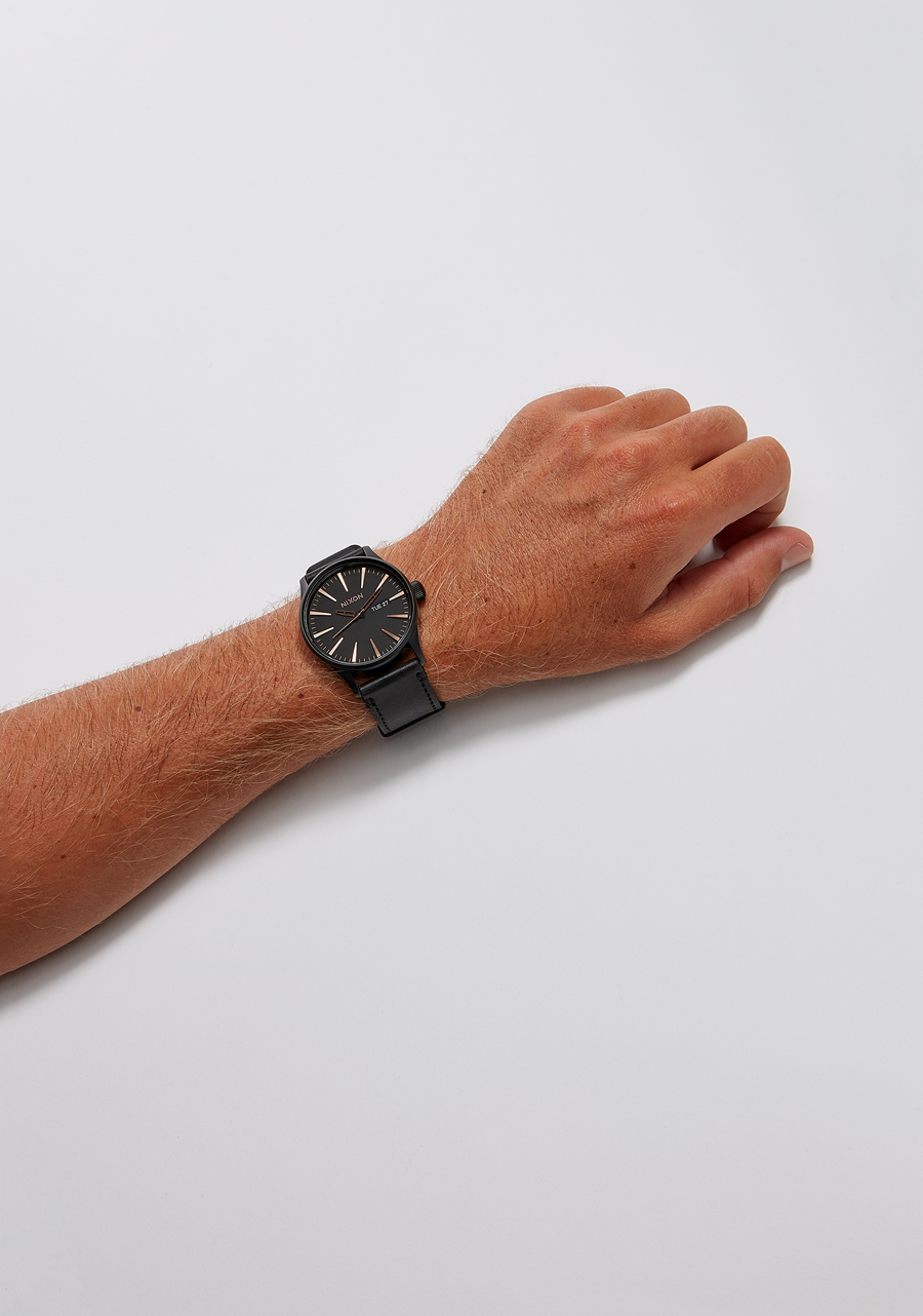 Sentry Leather Watch | All Black | Men's Leather – Nixon US