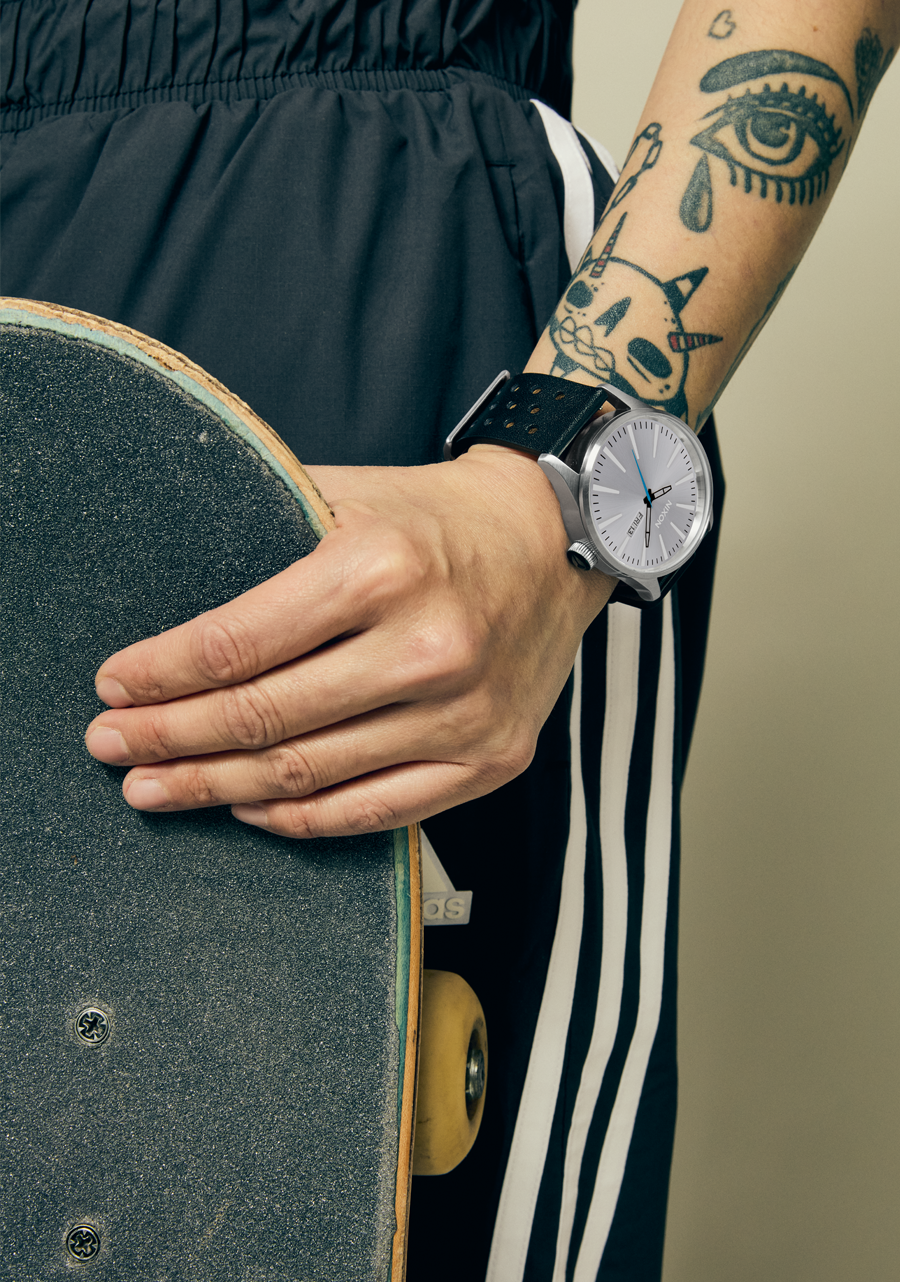 Sentry Leather Watch | Chrome / Silver Sunray / Black | Leather Sentry Leather Watch | Chrome / Silver Sunray / Black | Leather