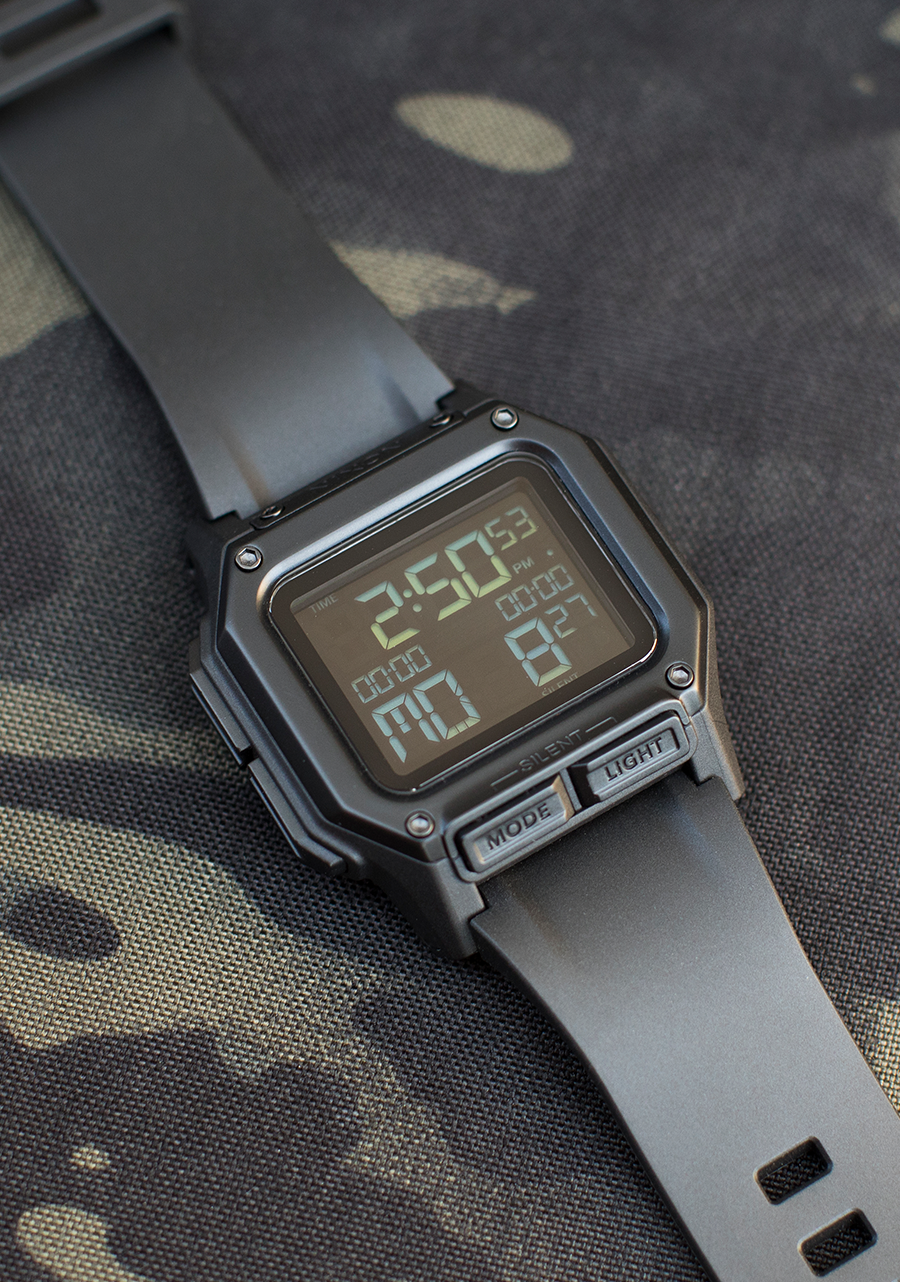 M*T様 NIXON \
