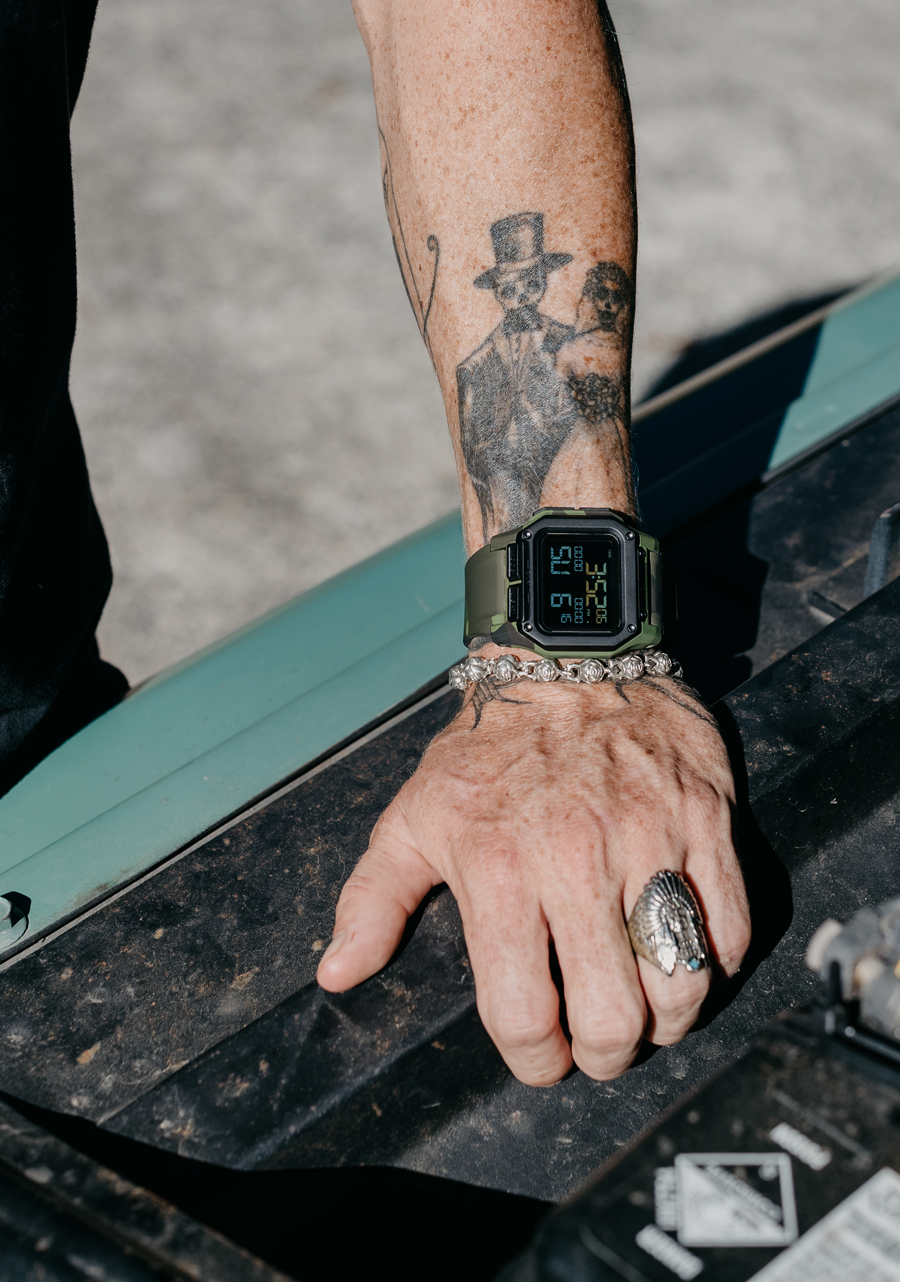 Regulus Watch | All Black / Red | Digital – Nixon US