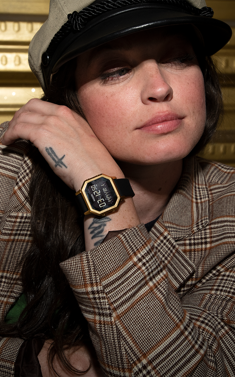 Siren Stainless Steel Watch | Gold / Black | Digital – Nixon US Siren Stainless Steel Watch | Gold / Black | Digital – Nixon US