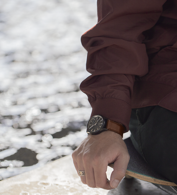 Sentry Solar Leather Watch | Gunmetal | Solar-Powered – Nixon US Sentry Solar Leather Watch | Gunmetal | Solar-Powered – Nixon US