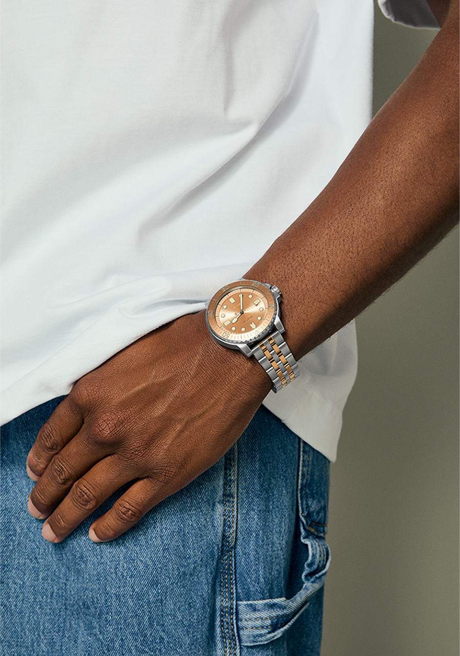 Stinger 44 Watch | Silver / Coral | Stainless Steel Dive Watch Stinger 44 Watch | Silver / Coral | Stainless Steel Dive Watch