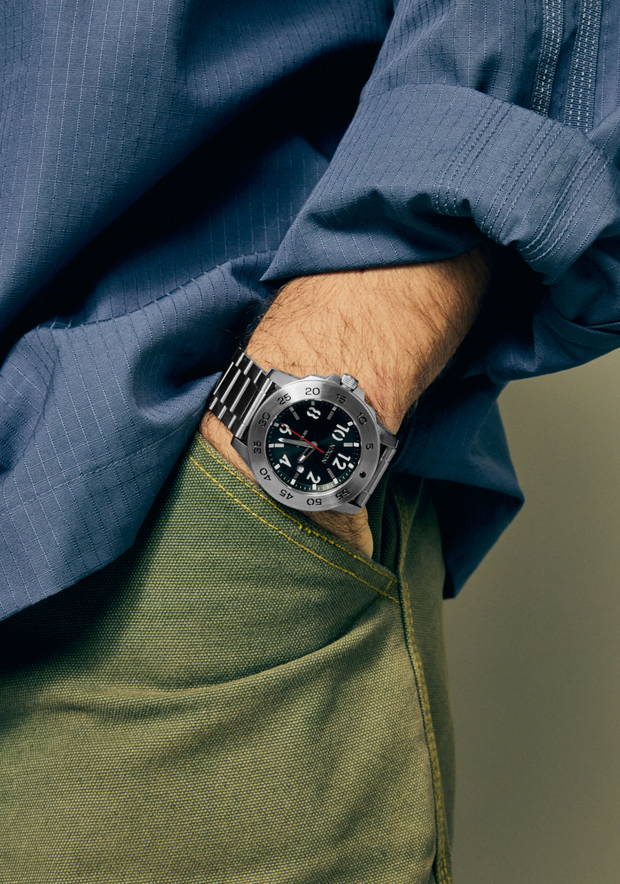 Smyth 44 Watch | Silver / Black | Sapphire Crystal Analog Watch Smyth 44 Watch | Silver / Black | Sapphire Crystal Analog Watch
