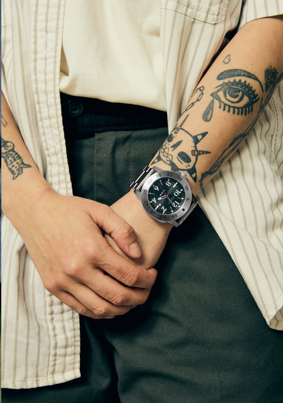 Smyth 44 Watch | Silver / Black | Sapphire Crystal Analog Watch Smyth 44 Watch | Silver / Black | Sapphire Crystal Analog Watch