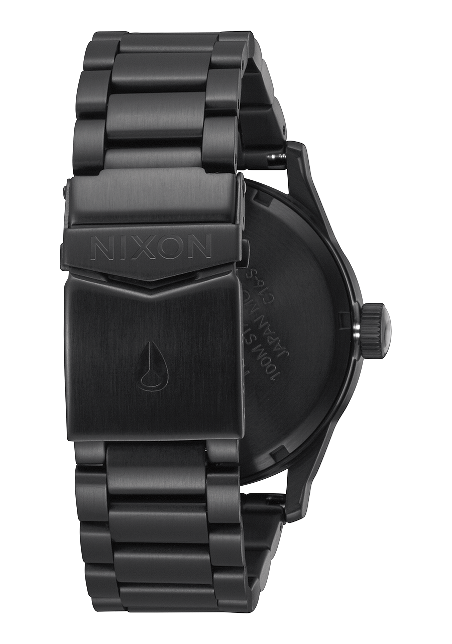 Nixon never be late the sentry 100m stainless steel discount